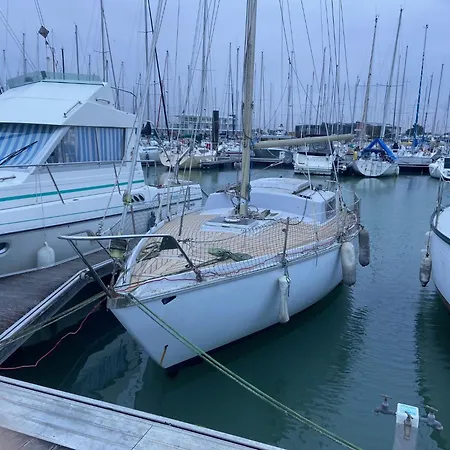 Location Petit Voilier Botel La Rochelle (Charente-Maritime)