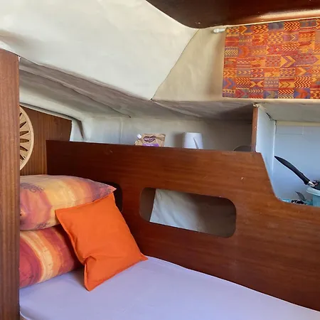 Botel Location Petit Voilier La Rochelle (Charente-Maritime)